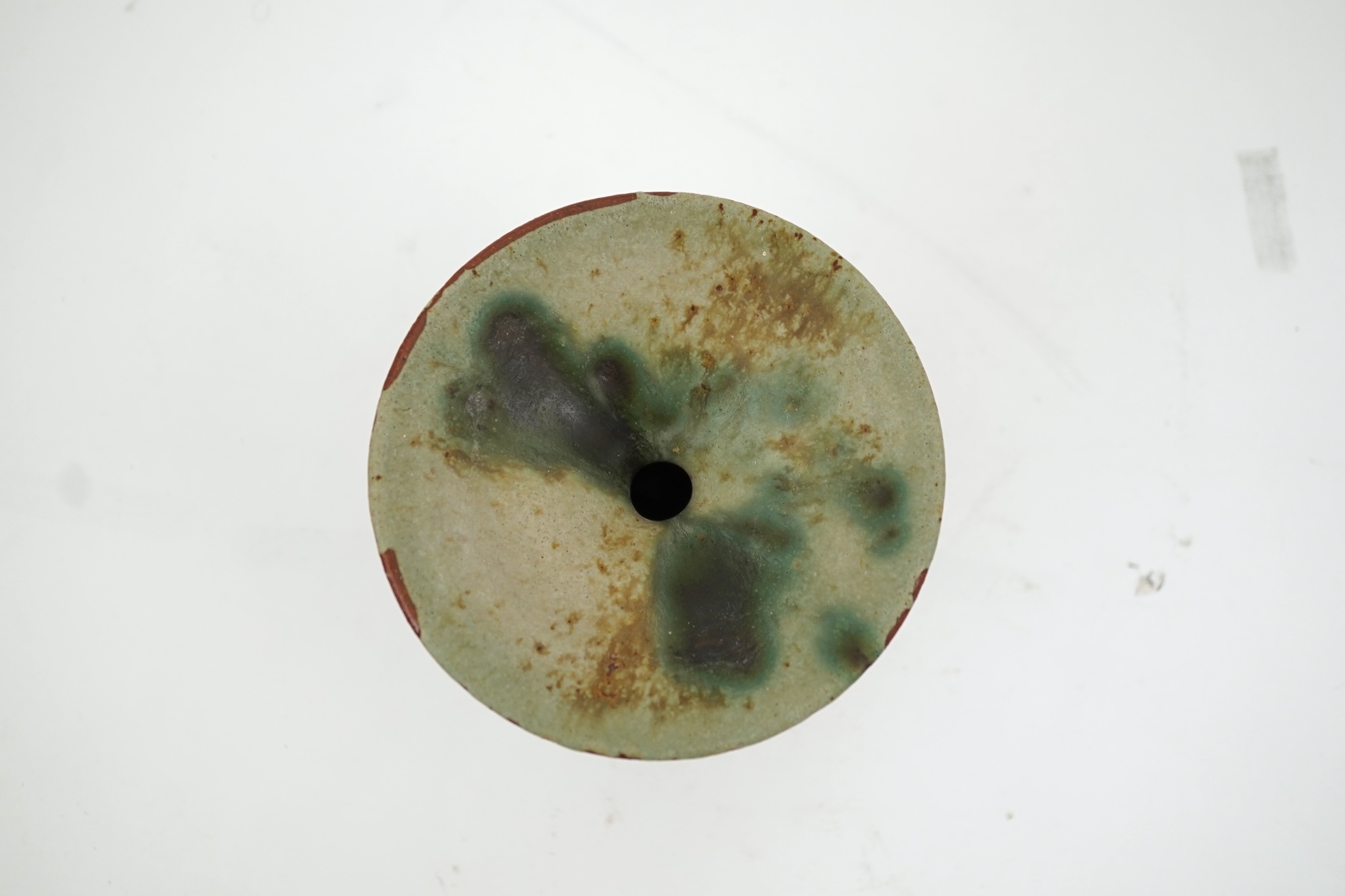 Ray Marshall, studio pottery textured vase, signed and dated 1962, 10cm high